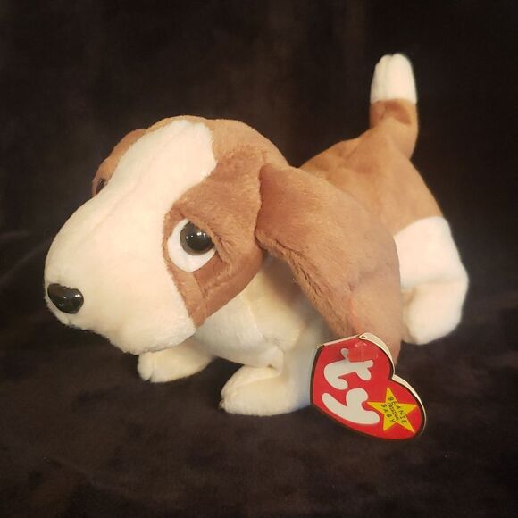 Vintage 1998 Ty Beanie Baby TRACKER the Basset Hound Dog - Picture 1 of 8